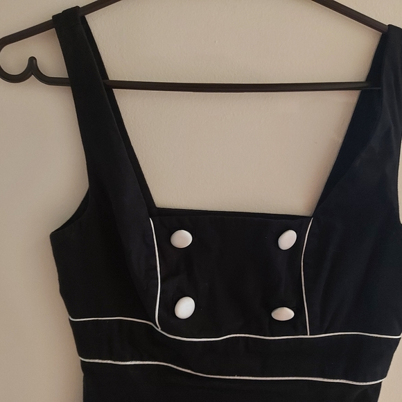 Guess Black and White Mini Dress - Picture 3 of 9